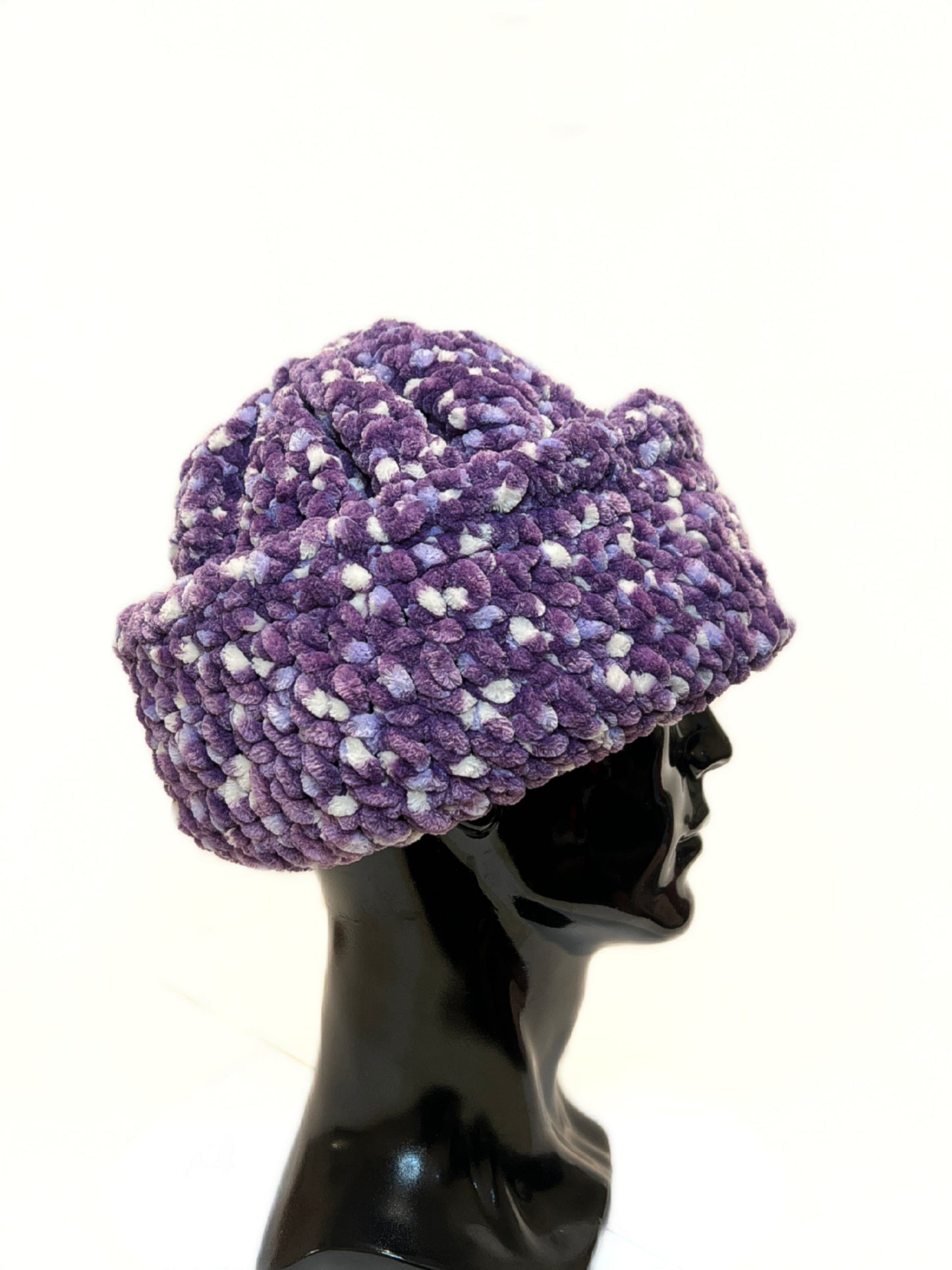 "TARO TWILIGHT" MEGA BEANIE