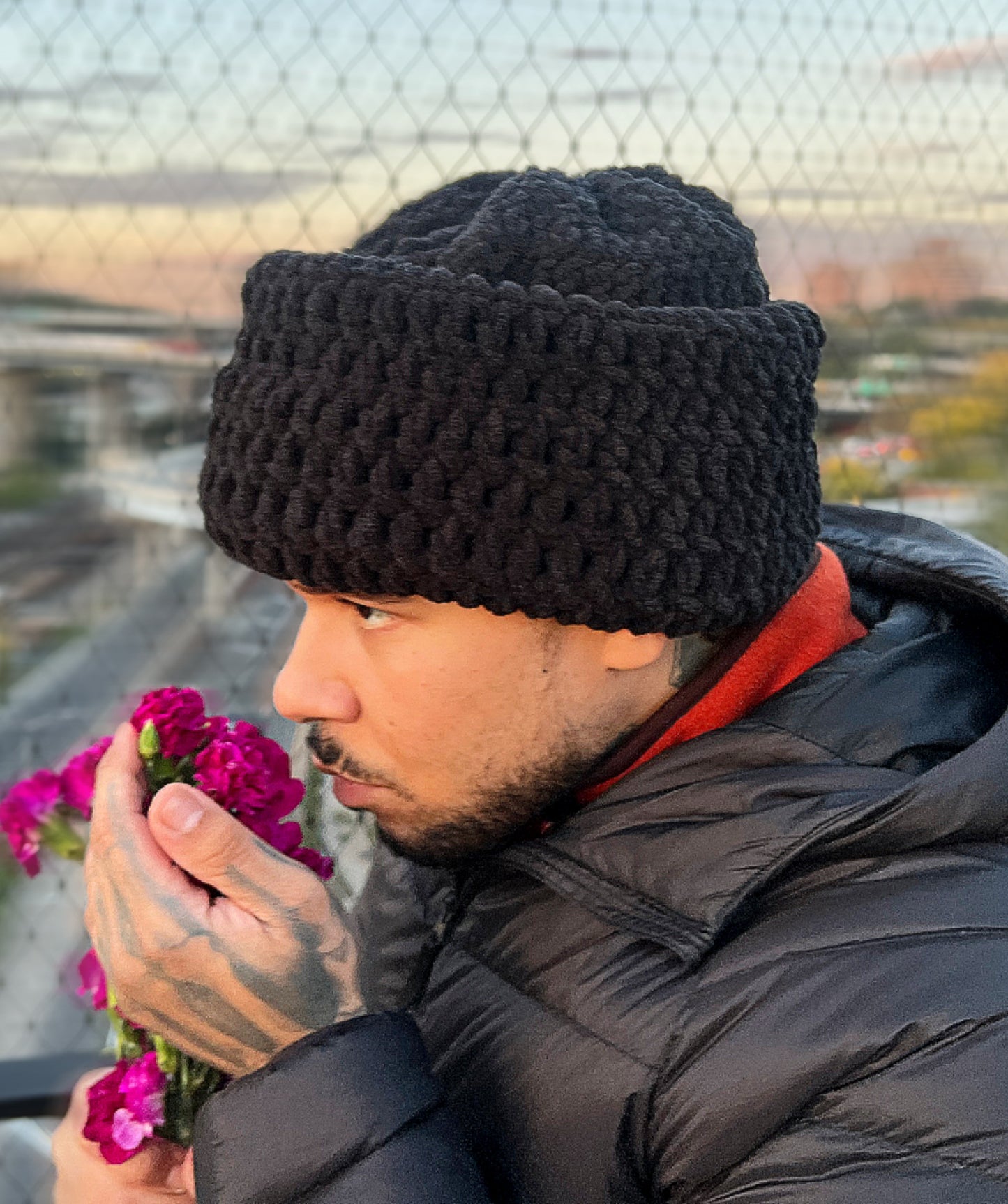 "SALEM BLACK" MEGA BEANIE